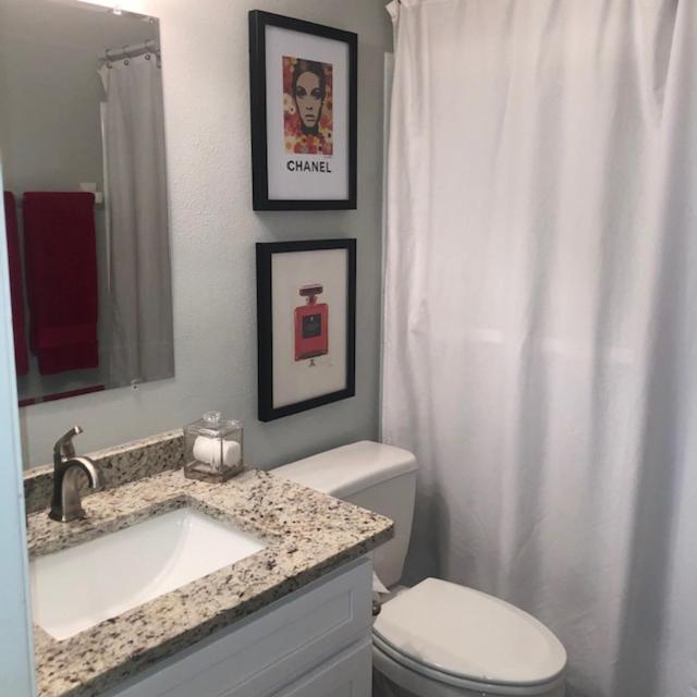 Modern Townhome タンパ エクステリア 写真